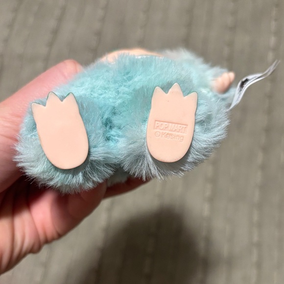 Labubu - Picture 2 of 2